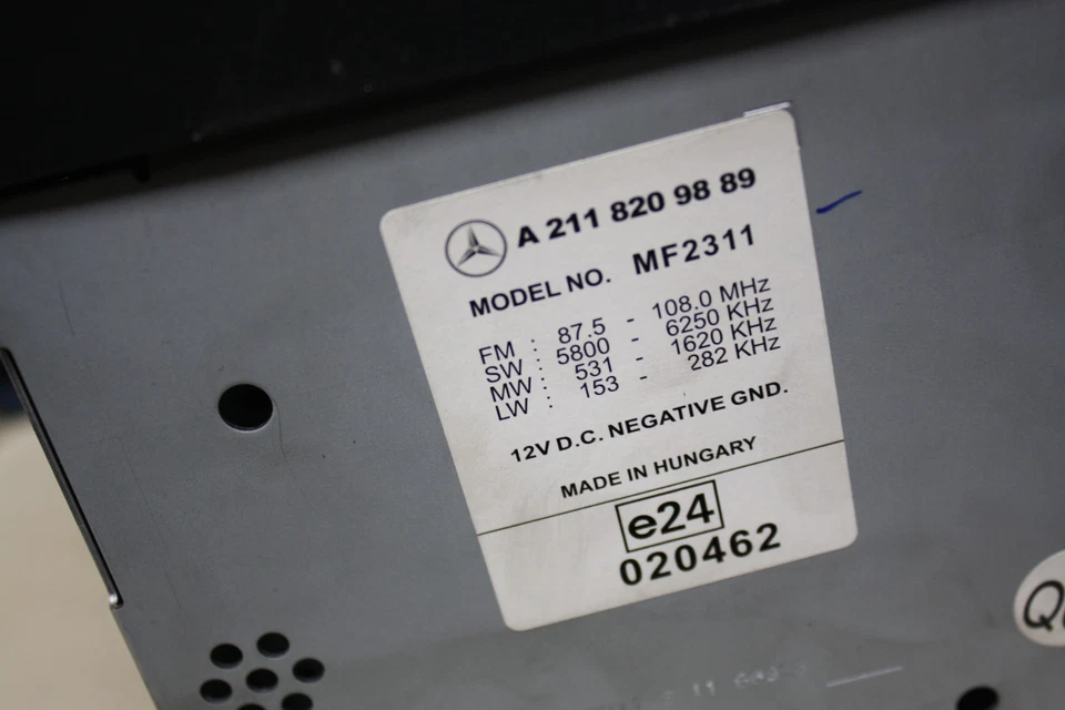 Mercedes E-Klasse W211 Autoradio Radio Audio 20 MF2311 A2118209889 - Bild 3 von 4