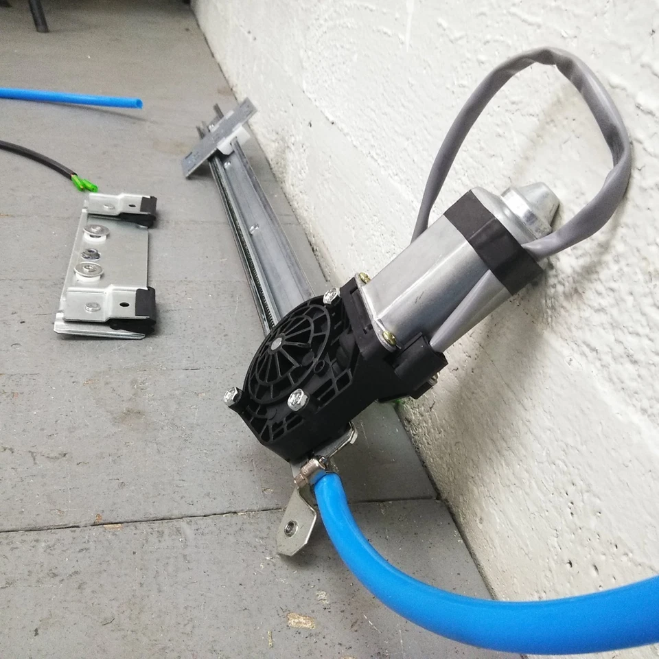 Kit ventana eléctrica Studebaker 1948 y posteriores piezas atornilladas exterior vintage 12v Foto 3 de 4