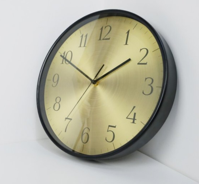 NIB Gold Lot Quartz Black Box Watch Metal Round Clock Carry in Wall 12" - VintageWatches.PK NIB Gold Lot Quartz Black Box Watch Metal Round Clock Carry in Wall 12" - vintagewatches.pk