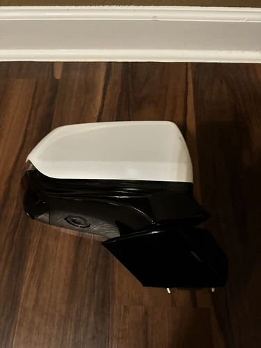 2021-2022 OEM Cadillac Escalade Side Mirror Passenger Side W/Camera 84977553