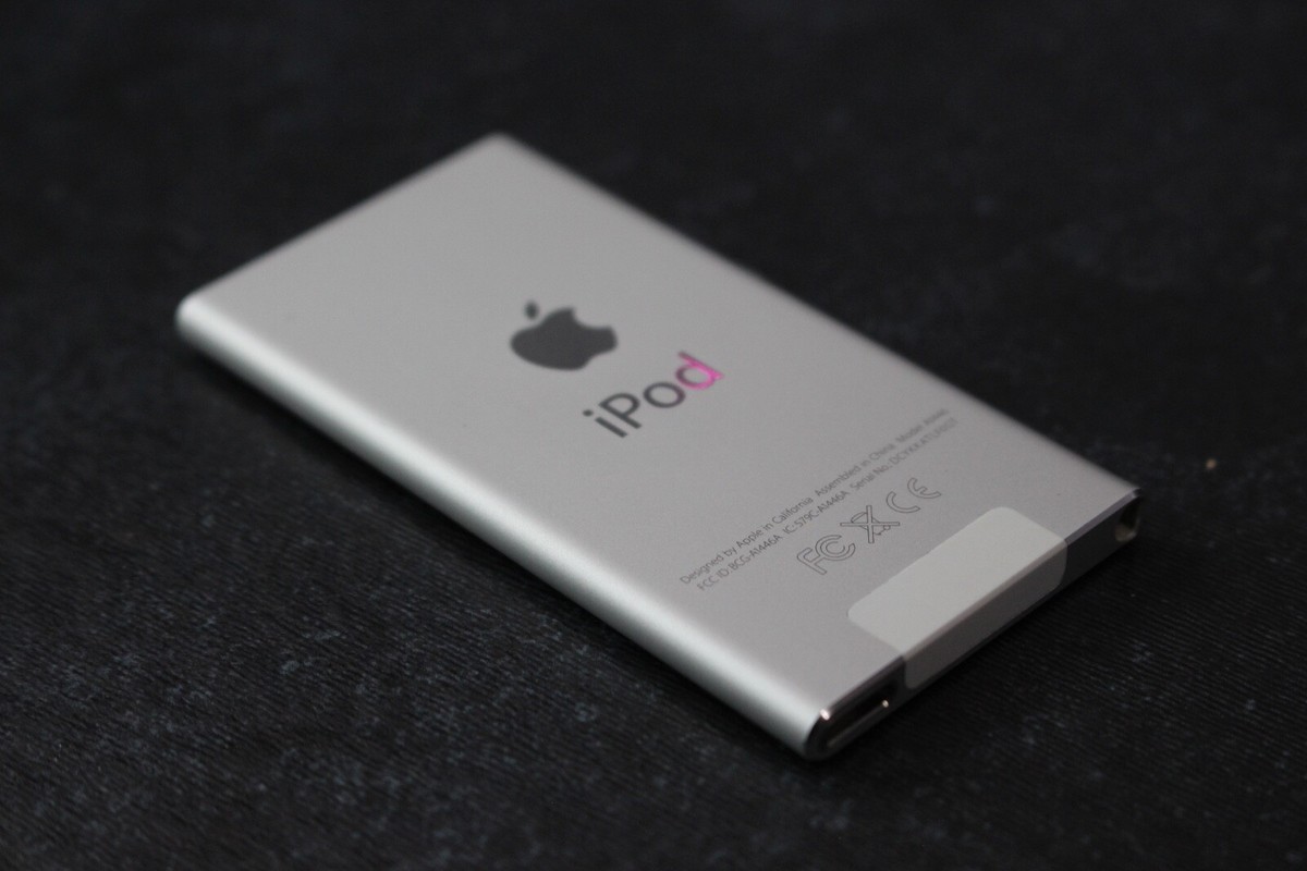 iPod nano 第7世代 16GB シルバー Apple 3851 美品】Apple iPod nano 第7世代 16GB シルバー - メルカリ