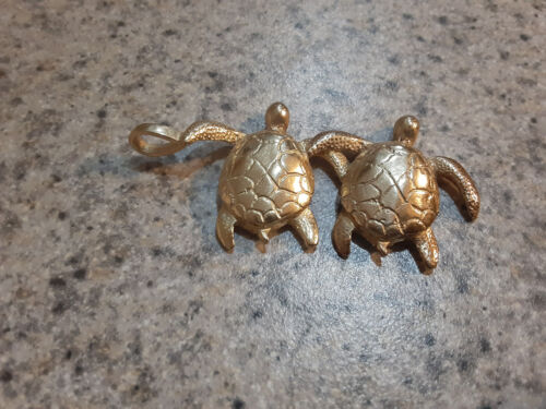 Solid Yellow Gold Pair Sea Turtles Holding Hands(… - image 1