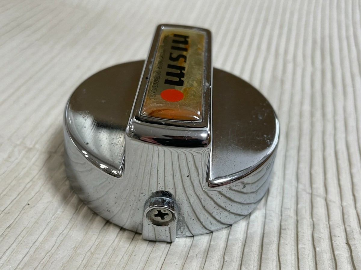 Nismo Mid Logo Fuel Filler Cap Skyline GT-R Silvia 240SX R32 Nismo Mid Logo Fuel Filler Cap Skyline GT-R Silvia 240SX R32