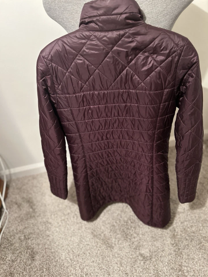 Jaqueta Parka Longa PATAGONIA Radalie ~ Roxo Mogno Profundo ~ Feminina XS - Imagem 3 de 4