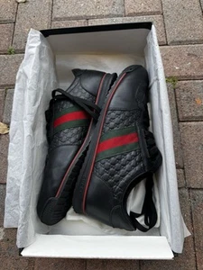 Baskets Gucci 10 (43) chaussures Gucci pointure 10 baskets Gucci / chaussures Gucci / chaussures 10 /43