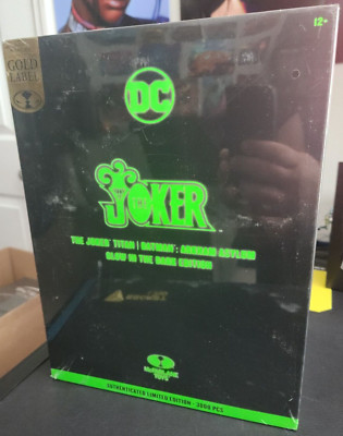 McFarlane DC Multiverse The Joker Titan Glow in The Dark Edition Limt. readnotes