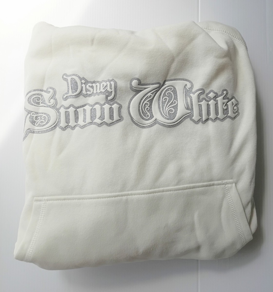 NWT H&M Oversized Hoodie w/ Snow White Motif White/Silver