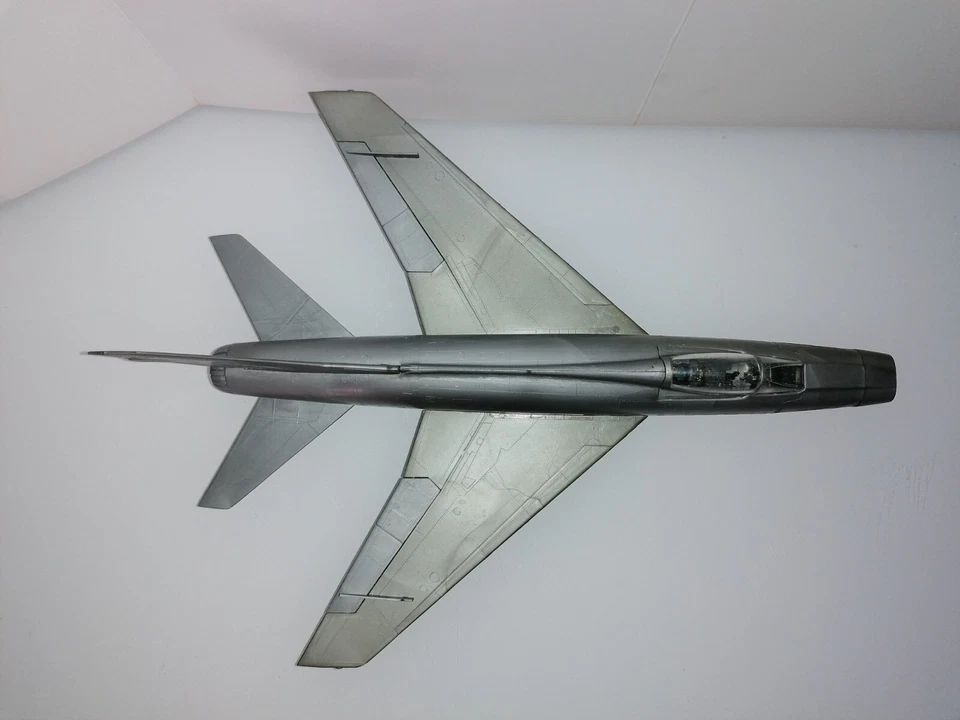 Monogram? F-100 Super Sabre modellino di plastica no box vintage - Immagine 4 di 4