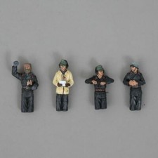 Thomas Gunn ACCPACK093 WW2   4 x German WINTER Tank Commanders 