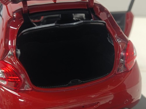 Peugeot 208 GTI 2013 rot rot rot - Norev 1:18 gebraucht in box sehr selten - Bild 7 von 24