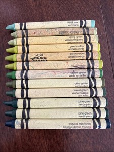 Crayola Retired Discontinued Shades of Green Crayons Lot of 12 Rare Collectible