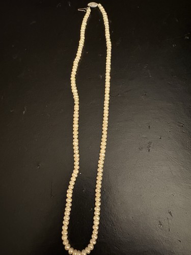 Unbranded pearl necklace