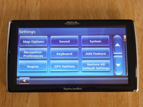 Magellan Roadmate 1700 - Used - Bundle with Windshield Mount & Cover & USB Cable - Picture 7 of 18