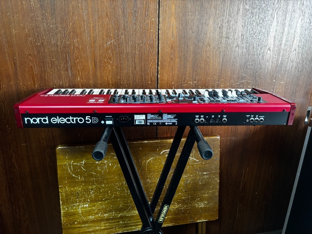 Nord Electro 5D 61-Key Semi-Weighted Waterfall Keyboard w/ bag | eBay