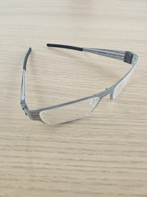 BLAC Carbon Brille, leichte Fassung, modernes Design, zuverlässiger Gebrauch