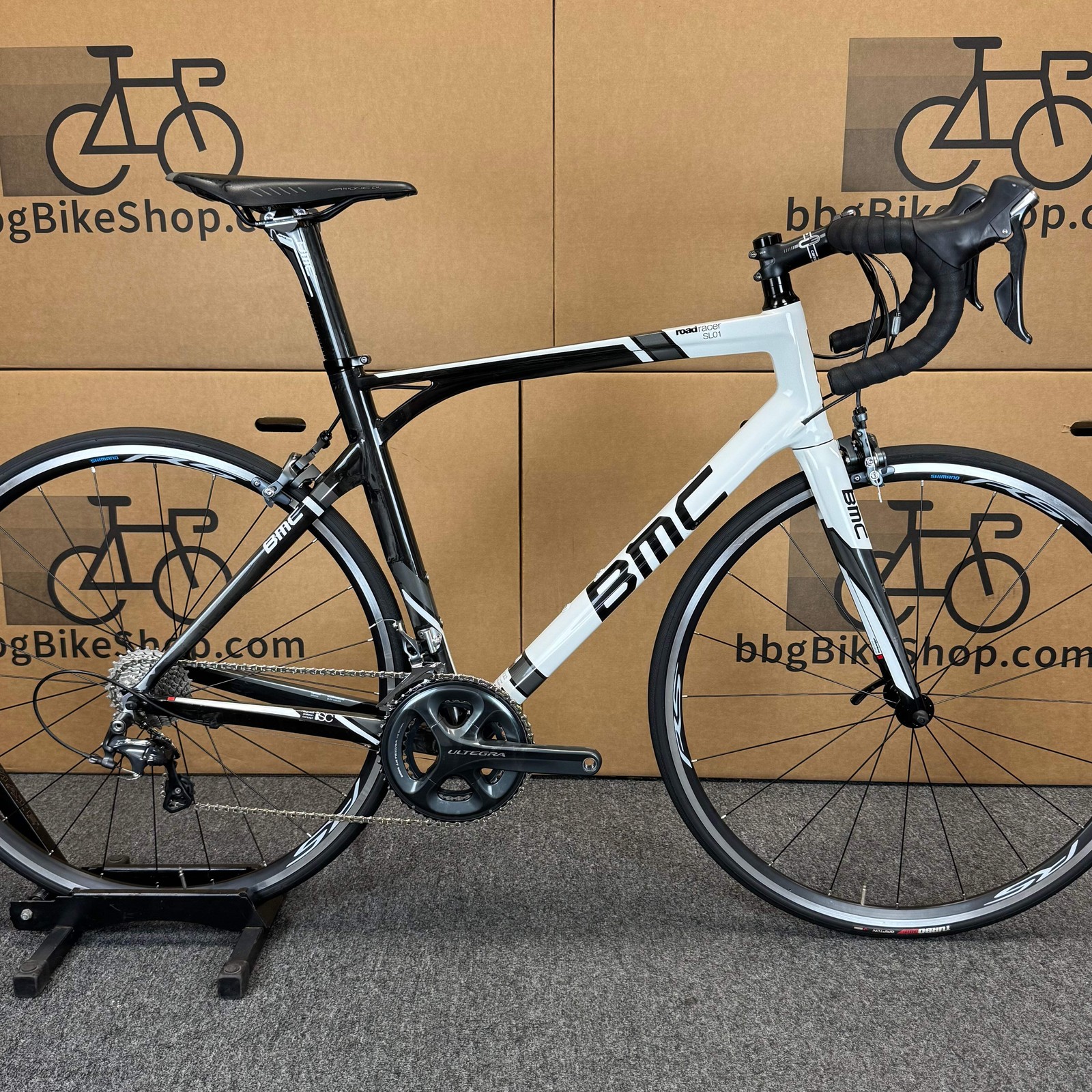 Used BMC RoadRacer SL01, 11-speed Ultegra, Carbon Road Bike-