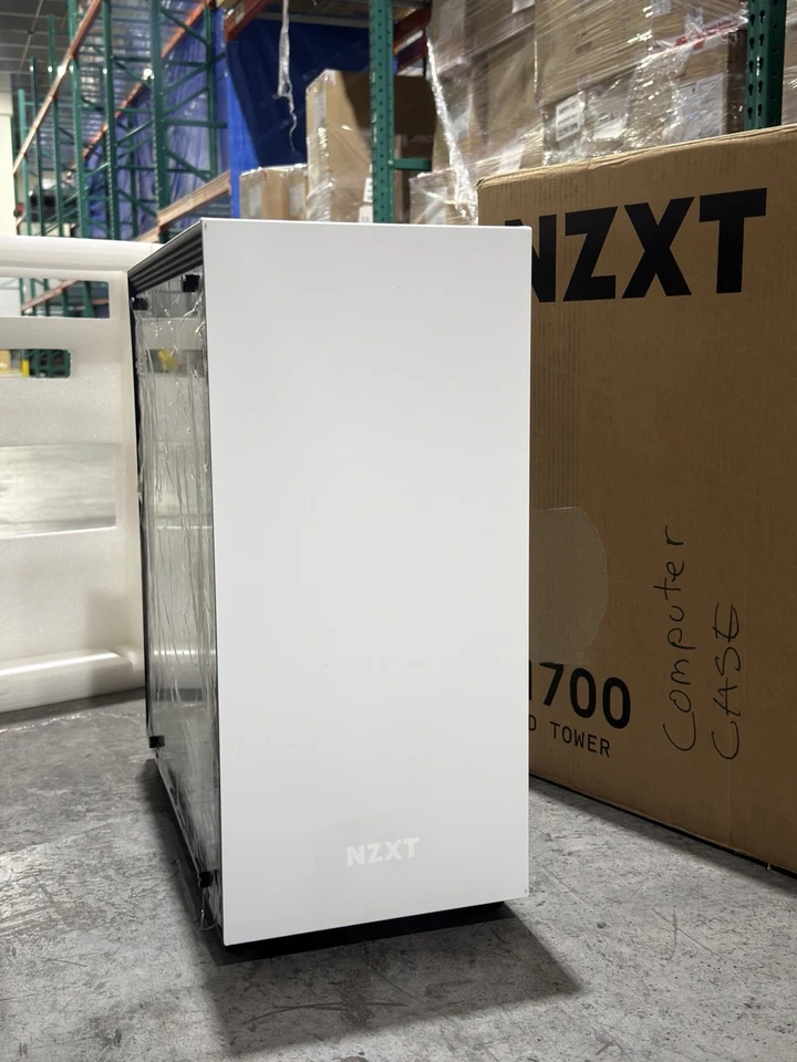 NZXT H700 Mid Tower PC Case – Matte White/Black – Steel Frame – New in Box - Image 4 of 4