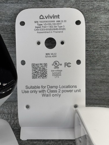 Vivint Outdoor Camera Gen 2 Spotlight Pro Floodlight Bridge VS-ODL100/ODC350 WHT - Picture 3 of 17