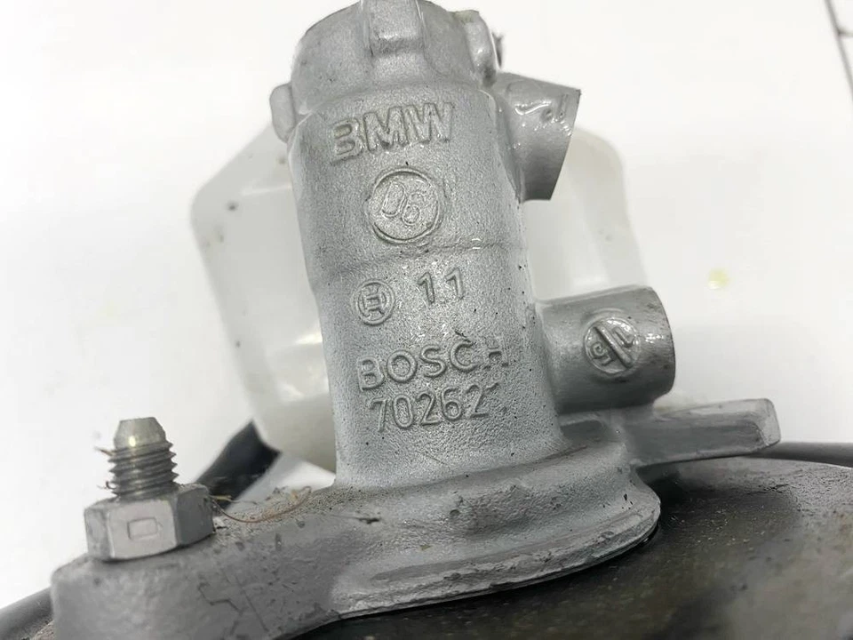 2016 BMW 3-Series Brake Master Cylinder 70262, Genuine FR2447539-26 - Image 3 of 4
