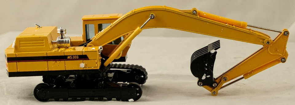 Excavadora hidráulica Shinsei Mitsubishi Mini Power Wide 606 MS 300 SIN USAR, EN CAJA 1:48 Foto 2 de 4