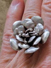 Vintage Artisan Sterling Silver Handmade Petals Flower Ring Size 7.5 13.2 Grams