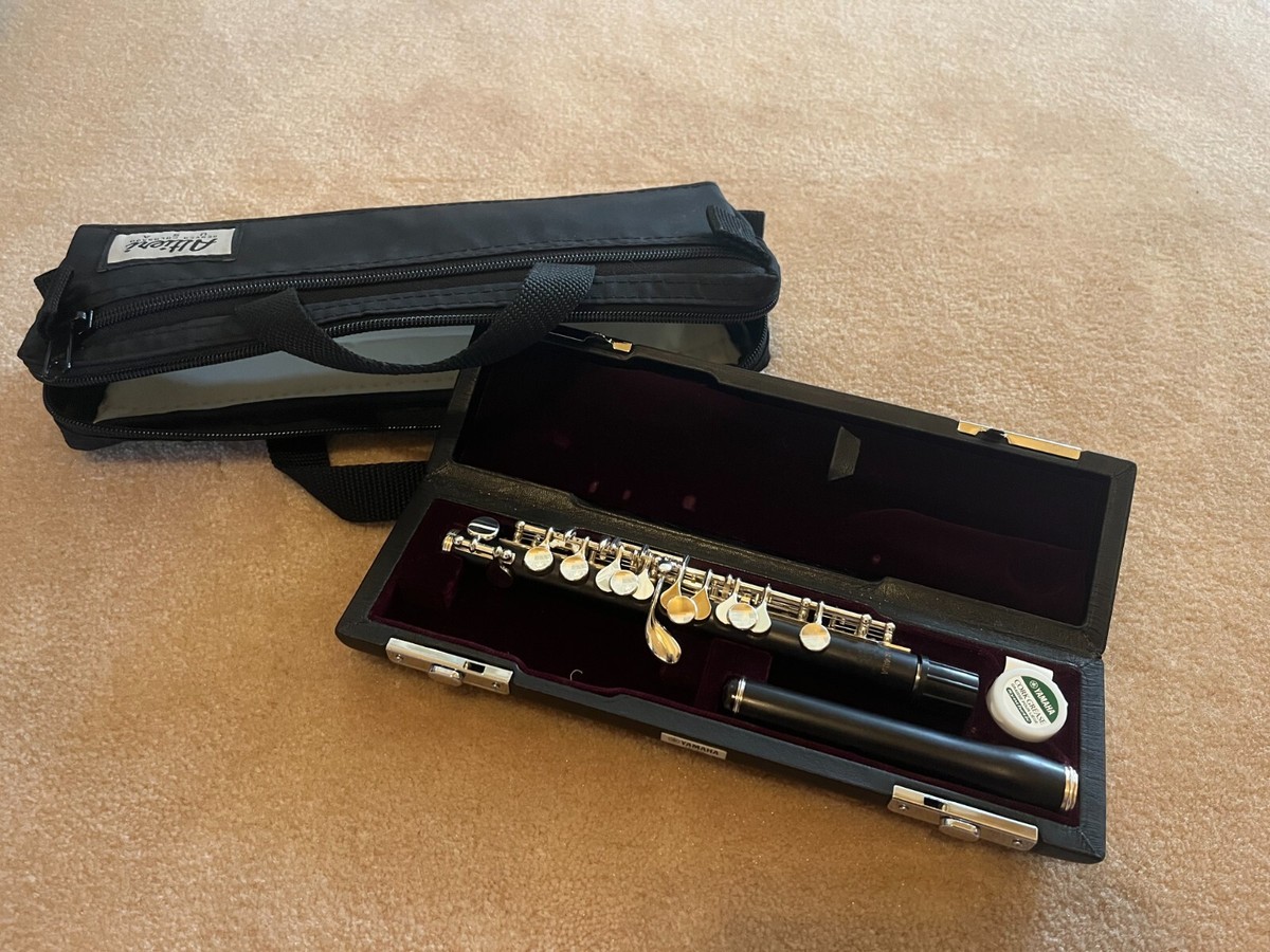 Yamaha YPC-81 Professional Handcrafted Piccolo With Case and 