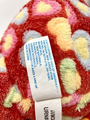 "Peluche de oso de peluche Kids of America con corazones multicolores y arco rojo - juguete 2013 18""" - Imagen 5 de 5