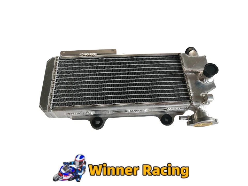 Radiador para BMW F650CS F650GS Dakar 2001-2008; G650GS Sertao 2008-2016 Foto 3 de 4