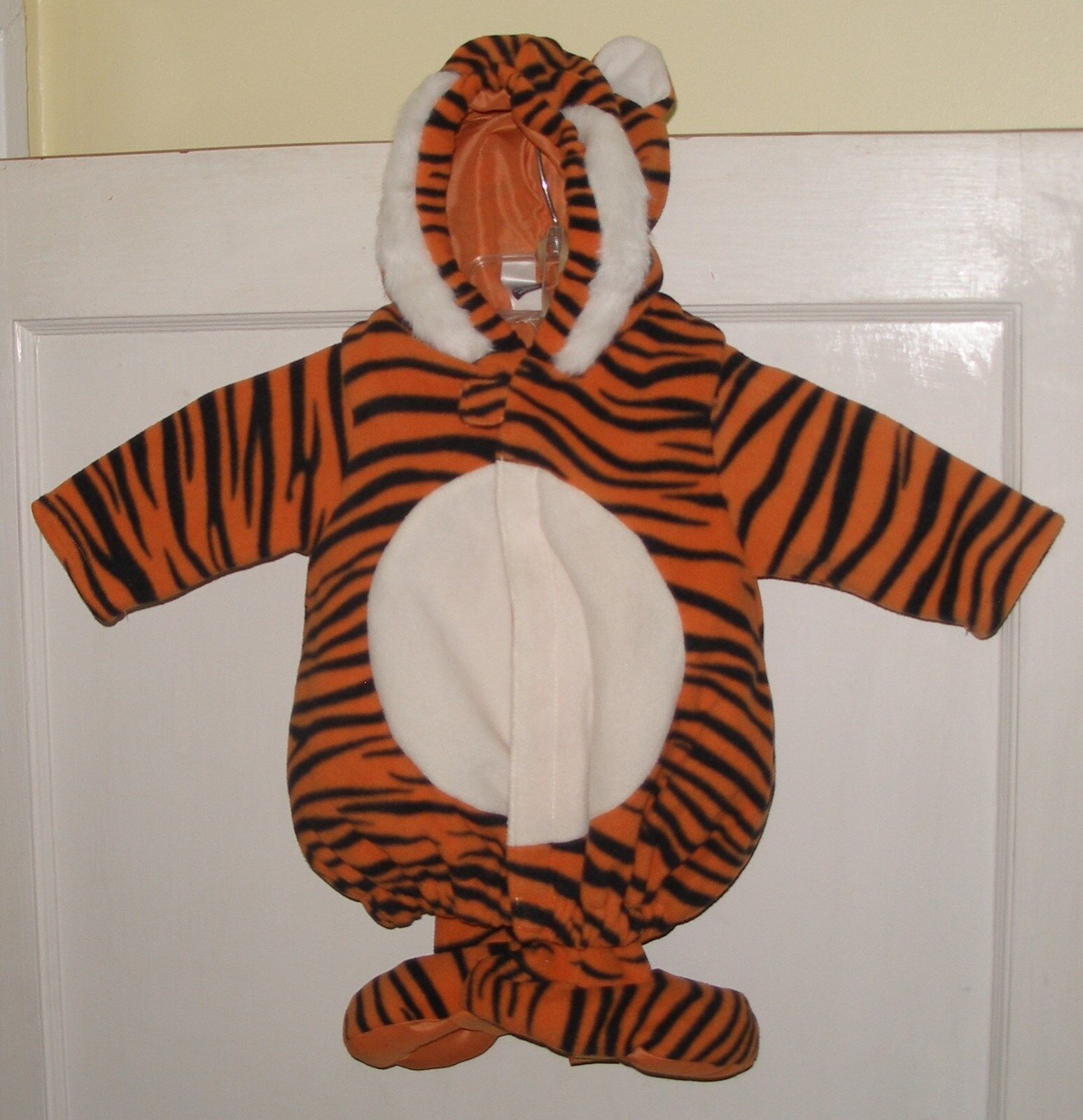 Old Navy Kids 0 - 6 Mo Orange Tiger Custom Toddler 2 pc Halloween Costume Used 