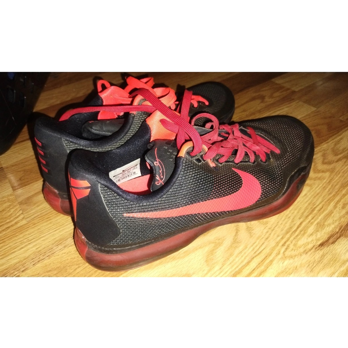 Nike Kobe 10 Men's Low Top Lace Up Sneakers Black/Bright Crimson