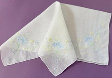 VINTAGE HANKY MADEIRA EMBROIDERY APPLIQUE WORK HAND ROLLED PASTELS ON WHITE