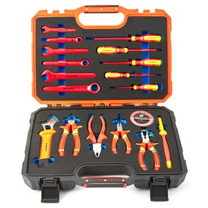 19 Piece Insulated Tool Set