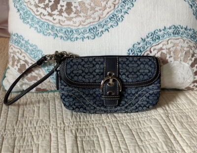 バッグ coach Mini signature Flap Soho bag suede Vintage COACH Soho Mini Signature Small Flap Dark Blue on