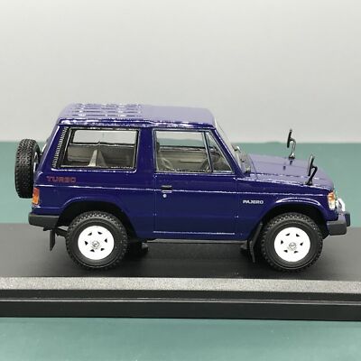 Mini Car Mitsubishi Pajero 1982 Blue 1/43 Scale Box Display