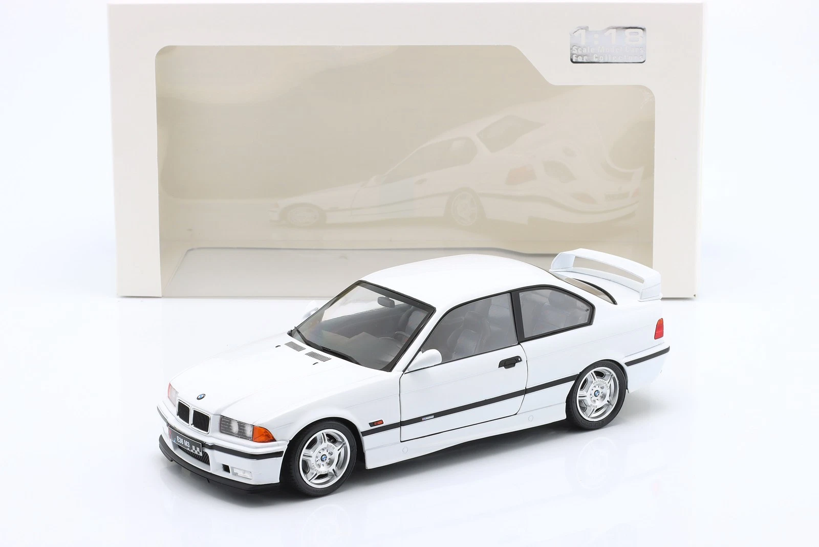 BMW M3 cupé ligero E36 carrocería lisa versión 1995 blanco 1:18 Solido - Imagen 1 de 1