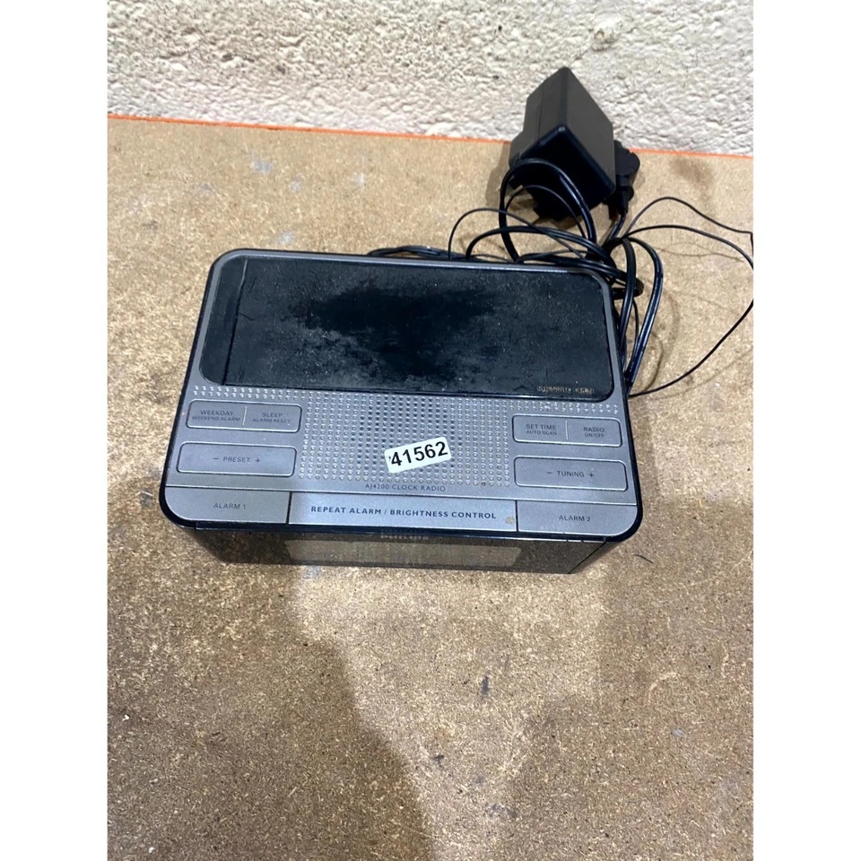 Philips AJ4200/05 Digital Tuning Clock Radio Black DC6.5V 20 Watts with Adapter - Image 3 of 4