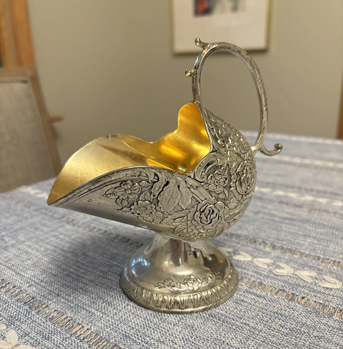 Sugar Scuttle In Antique Us Silver-Plated Creamers & Sugar Bowls