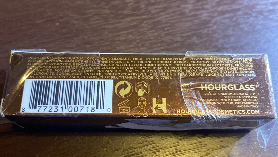 Reloj de Arena Velo Retoque Fluido Tono JUSTO Tamaño Completo .10oz / 3.2ml Nuevo En Caja Foto 4 de 4