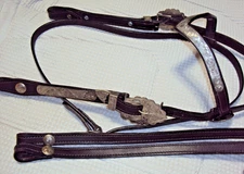TABELO Western Headstall & Reins - Silver Conchos & Adornments - Full Size -NICE