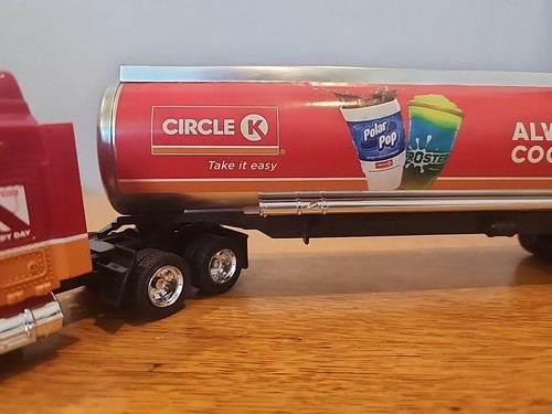 2020 Circle K Tanker Trailer Kenworth W900 1/43 Scale Series 1 - Picture 5 of 13
