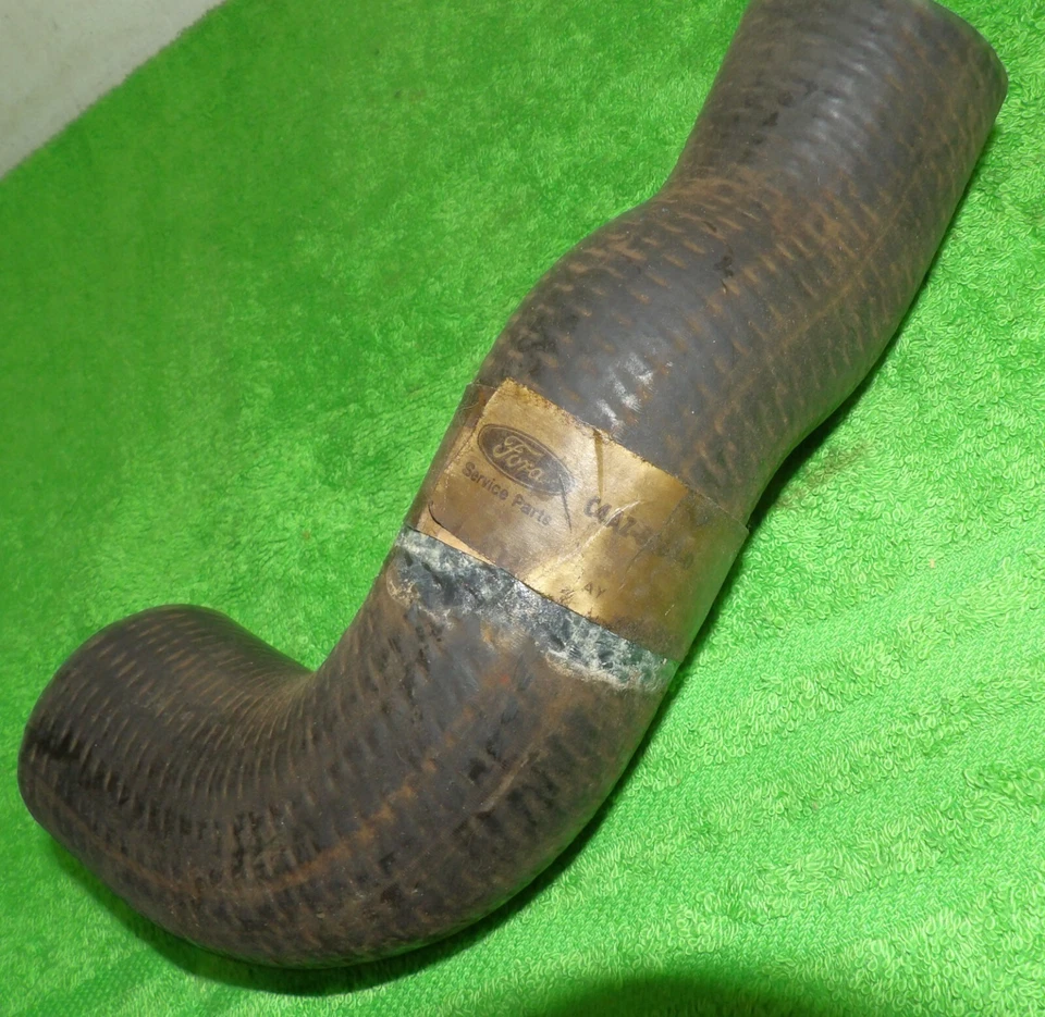 Ford Galaxie 500 XL 1964 convertible Fastback como nuevo 352 390 427 manguera superior del radiador Foto 3 de 4