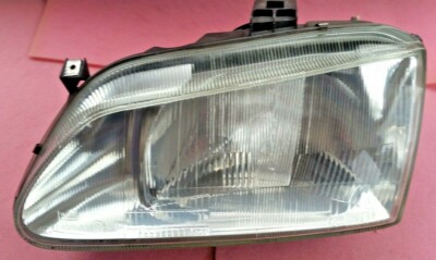 Renault Megane Classic Frontscheinwerfer links Valeo 7701672734 + LWR