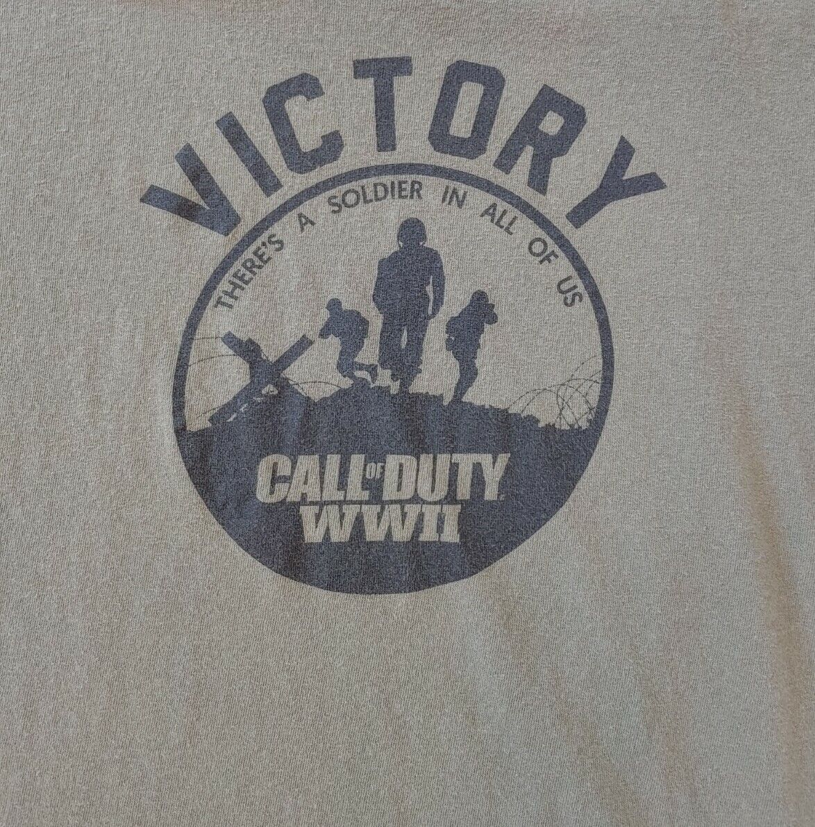 Call of Duty WW2 Mens Victory T-Shirt Size LG Gam… - image 2