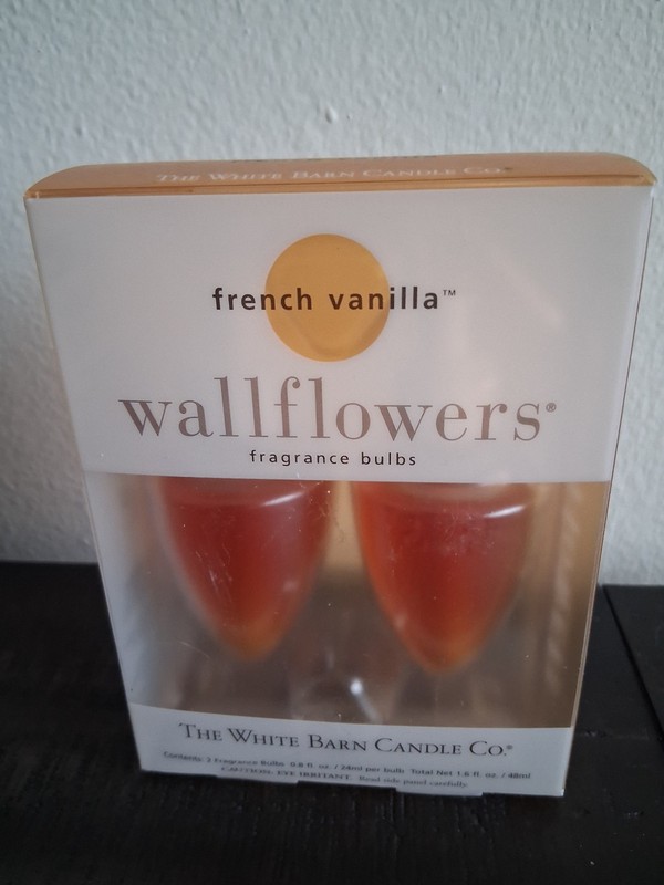 Wallflowers French Vanilla Fragrance Bulbs Lot Of 2 White Candle Barn