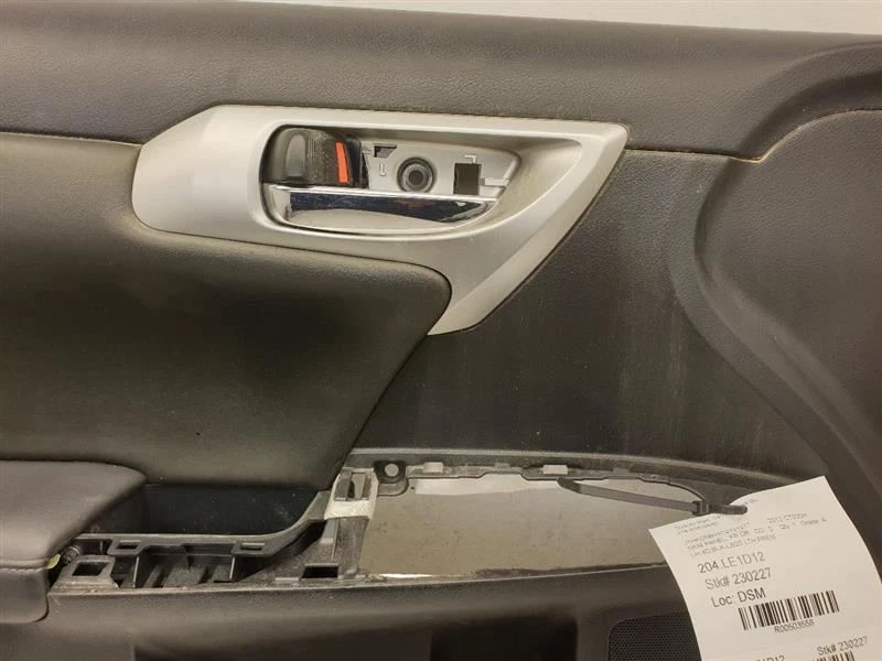 Lexus CT200H 2012 Premium panel de puerta delantera lado del conductor Foto 2 de 4