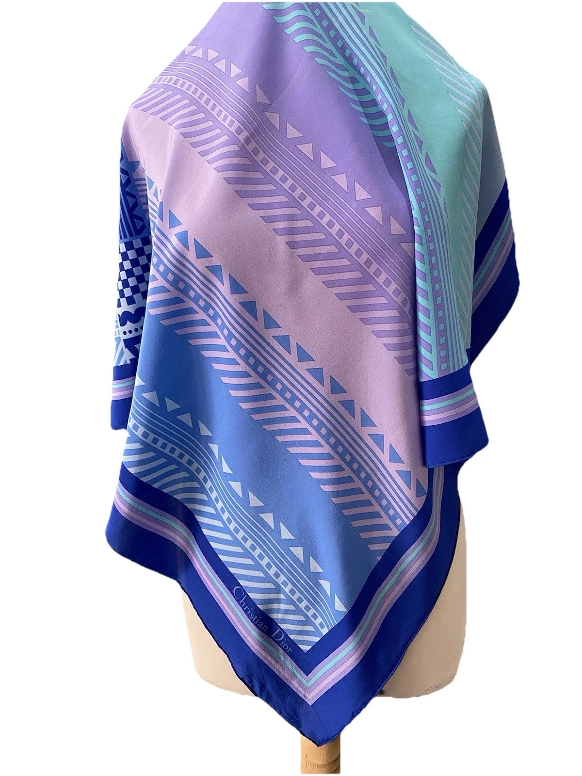S29# Foulard Christian Dior en soie bleue 34 pouces