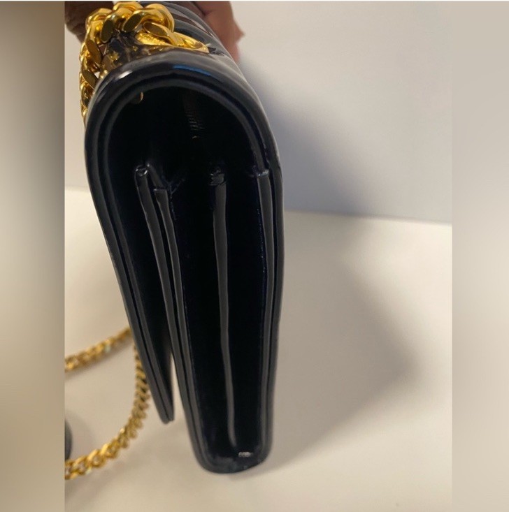 SAINT LAURENT PORTAFOGLIO YSL MEDIUM VICKY A CATENA BLU MARINO (NON NERO) VERNICE PELLE