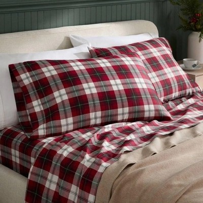 Threshold Queen 400 Thread Count Performance Holiday Sheet Set