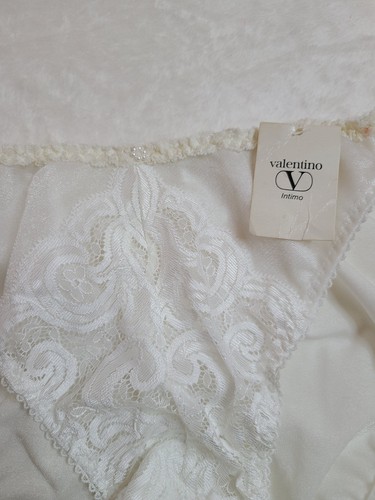 New VTG Valentino Shimmer Nylon Lace Classic Bikini Panty Size Sm White - Picture 3 of 6
