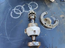 Lewmar Steerer 11t with brake pedistal